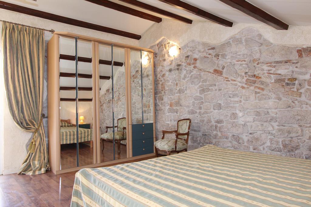 Apartment Midea Rovinj Exterior photo